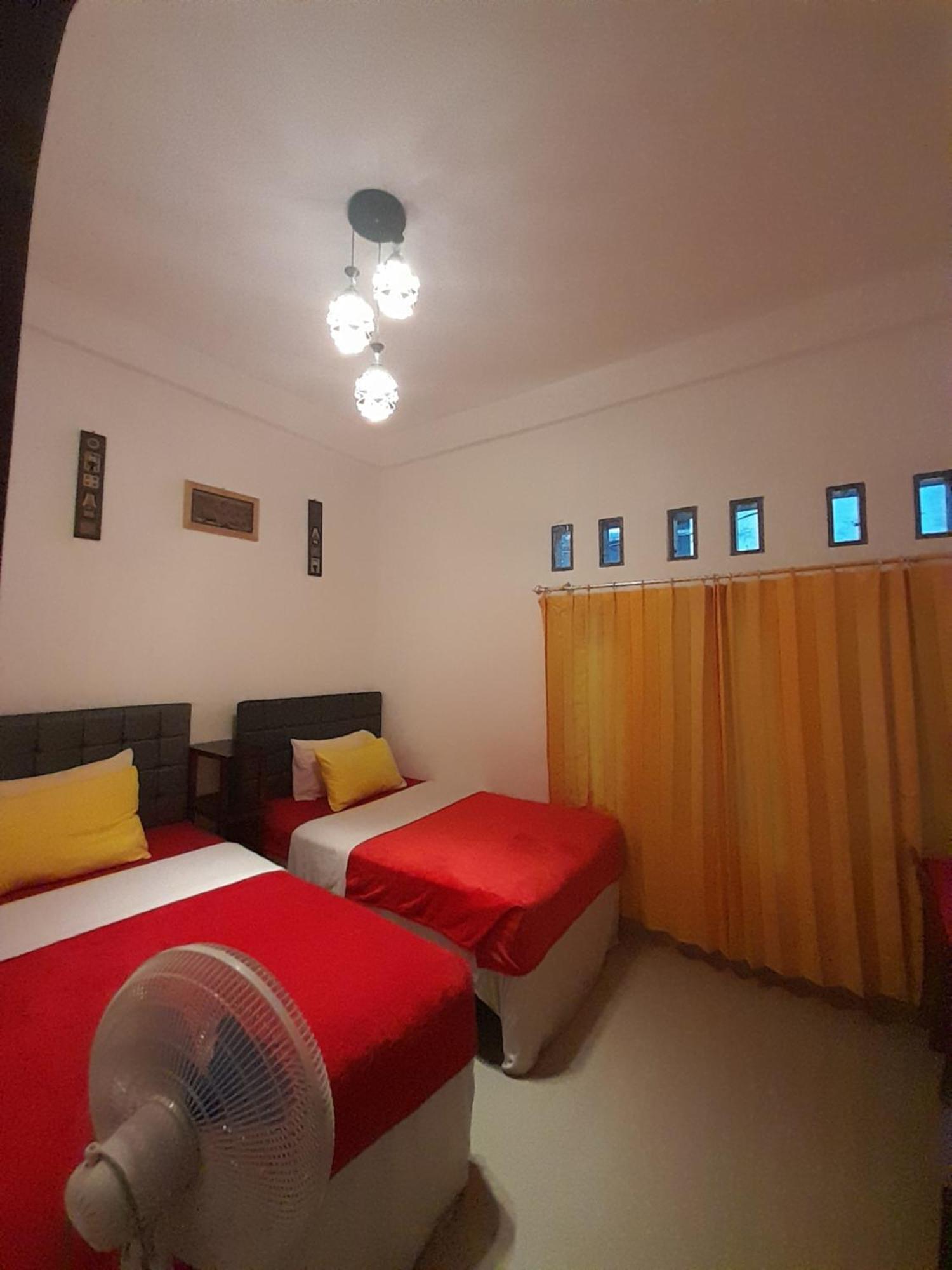 The Sanduk Homestay Rantepao Eksteriør billede